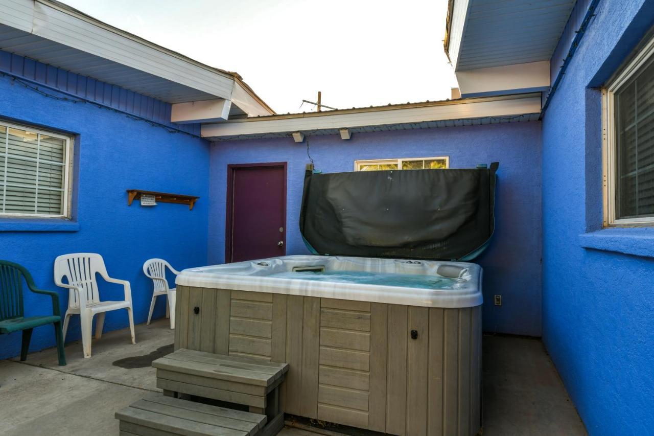 Inn 1 - Downtown 1 Bedroom Unit, Sleeps 6 With Shared Hot Tub โมอาบ ภายนอก รูปภาพ